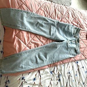 Bershka trousers in denim size 34 that make your waist look super skinny